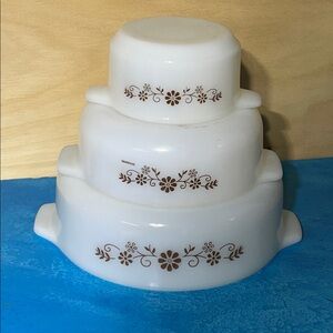 Vintage Dynaware Termocrisa Milk Glass Casserole Baking Dish w BrownDaisy 1940'
